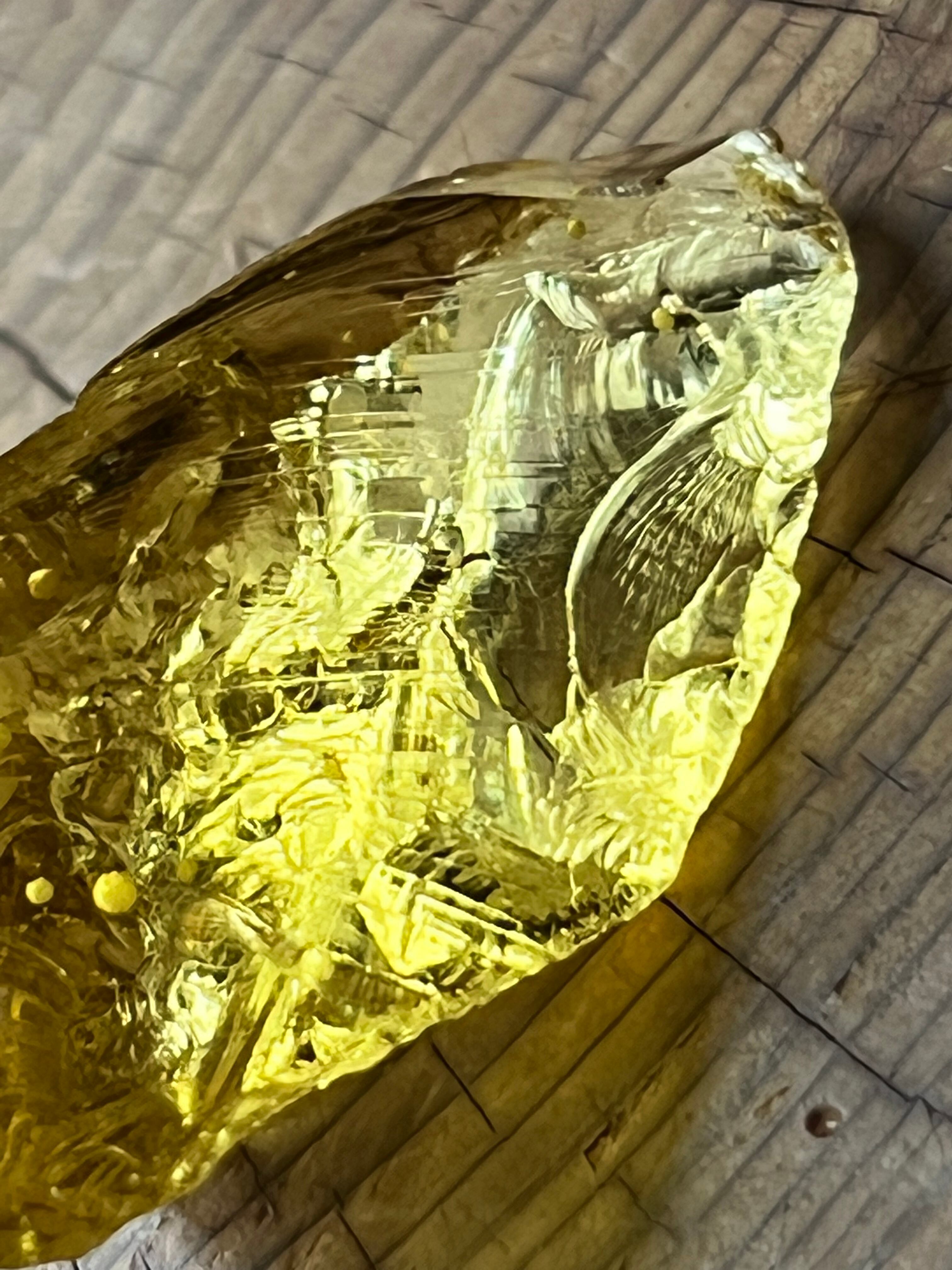 私からの注ぎ込む形ないエネルギー クルストバライト入り【アメリカ・ネリーランド産】アンダーラ ソラリス