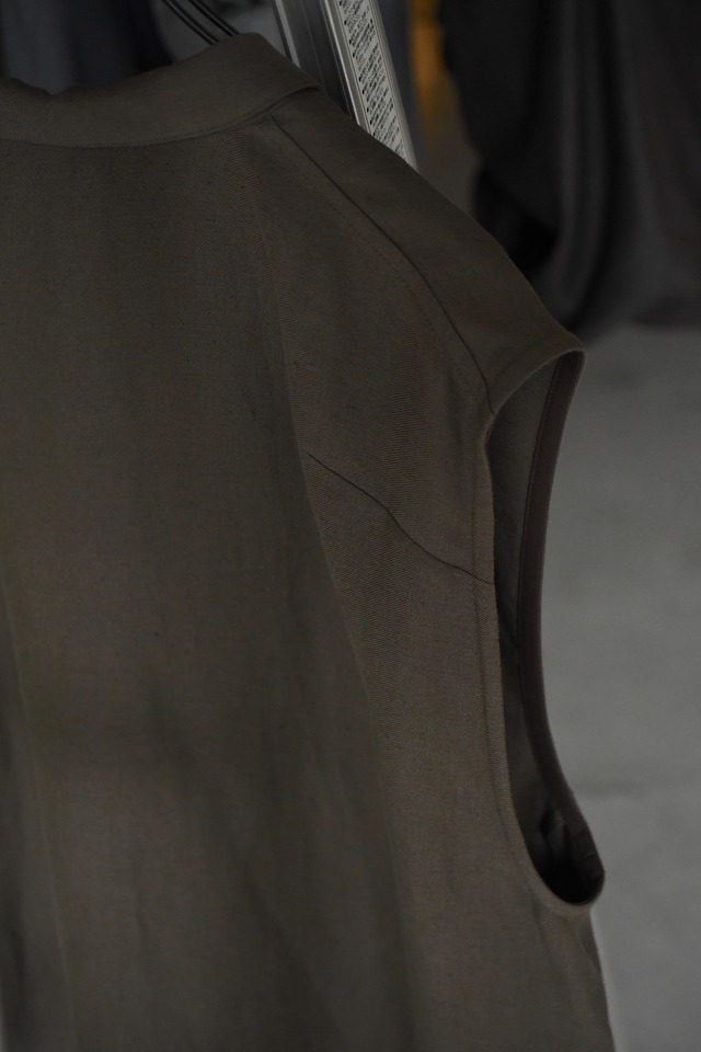 m’s braque / STAND UP COLLAR GILET (Mocha)