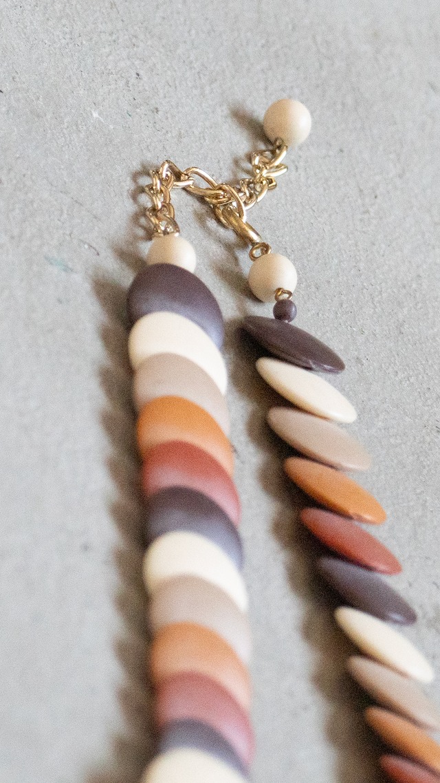 unknown used Disc beads necklace