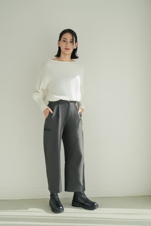 Calm Line Straight Pants