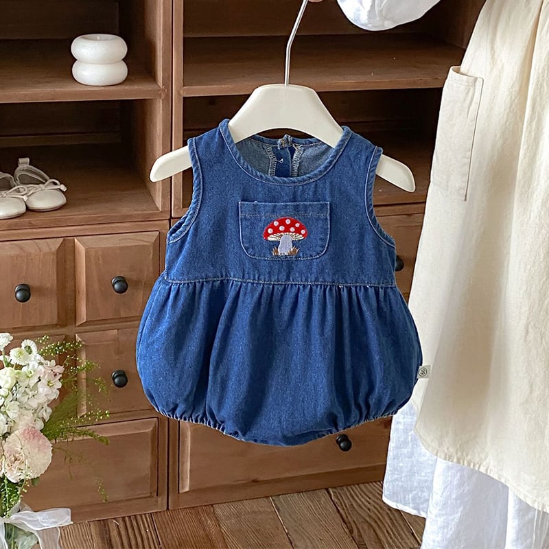 【BABY】夏作キノコ刺繍のデニムロンパース