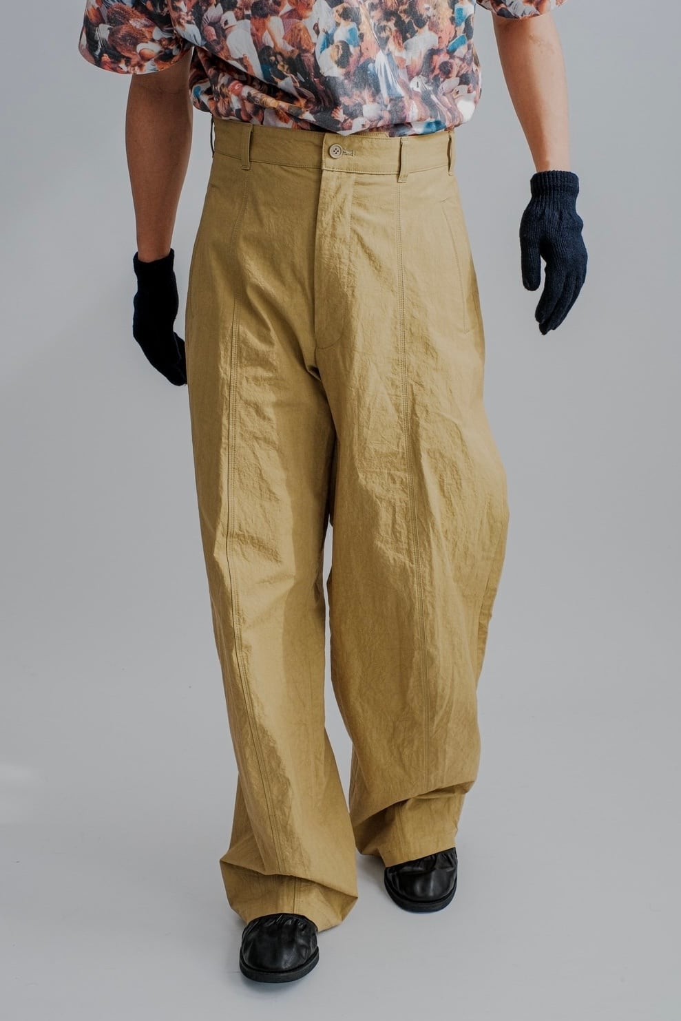 【ADAPTART】DRAPING CURVE PANTS