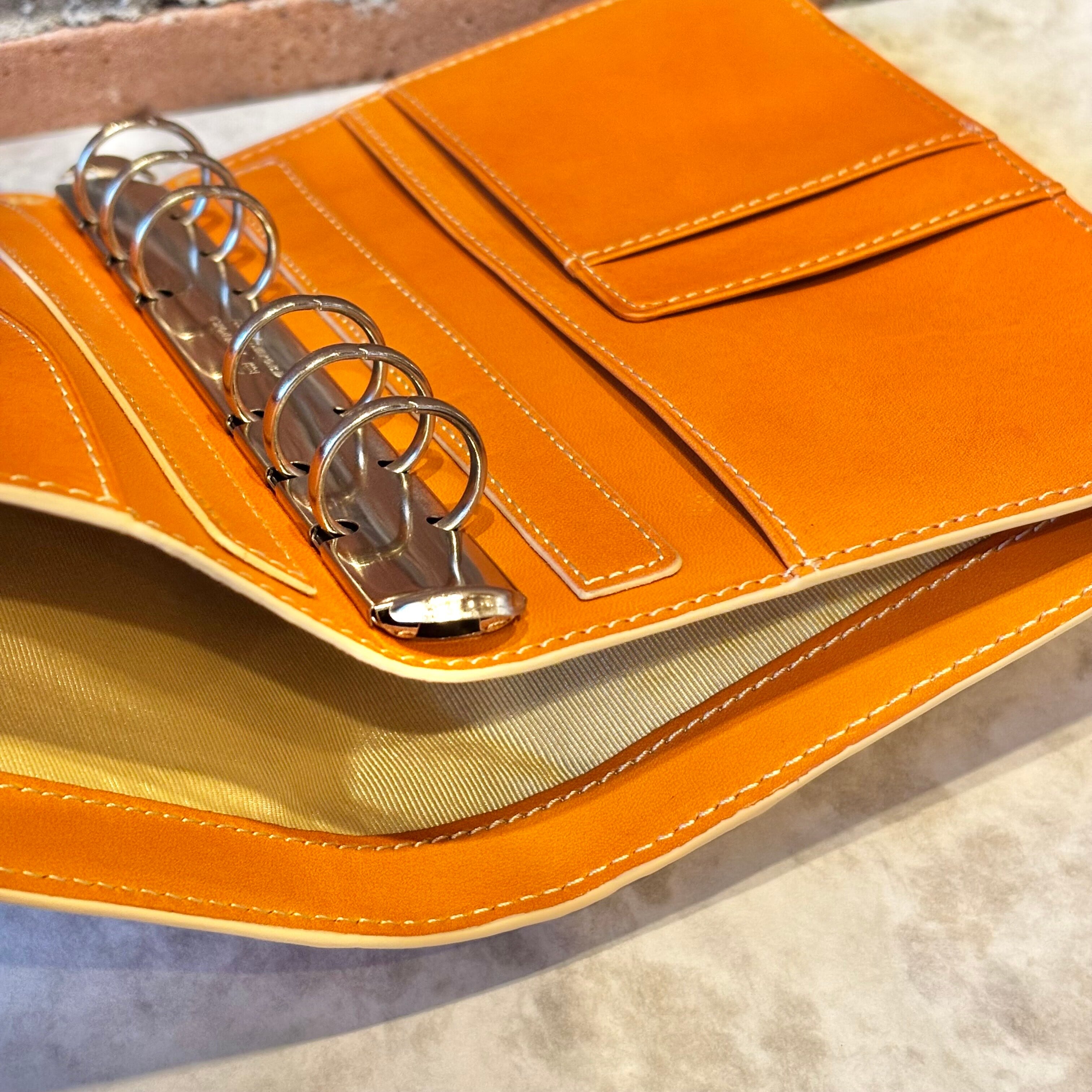 アシュフォード システム手帳「ラグフレックス」バイブルサイズ