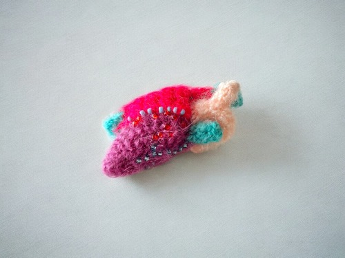 チクチクナール洋品店　心臓ブローチ