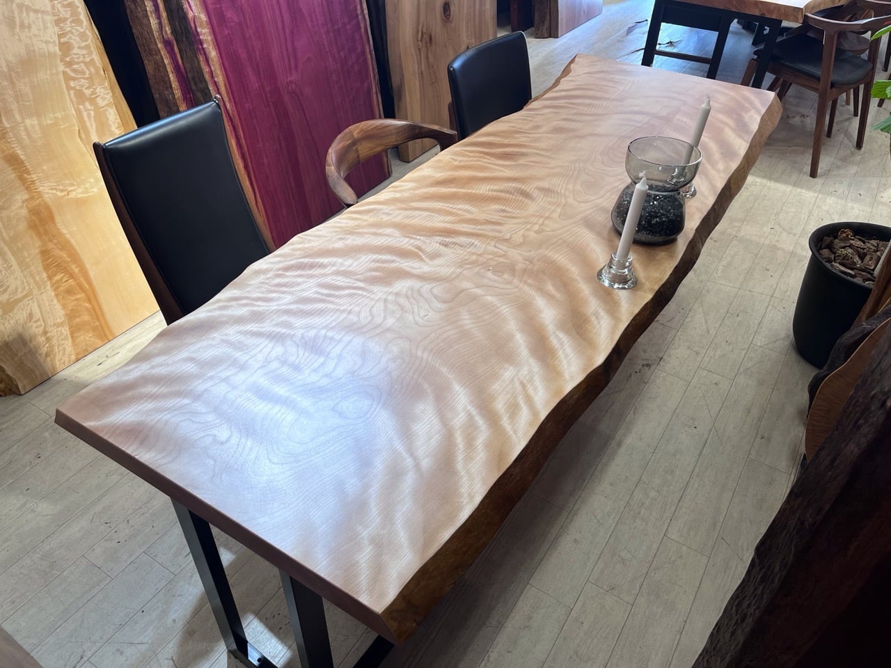 水目桜（ミズメザクラ）_2100×610-680×55_浅草本店_テーブル天板/一枚