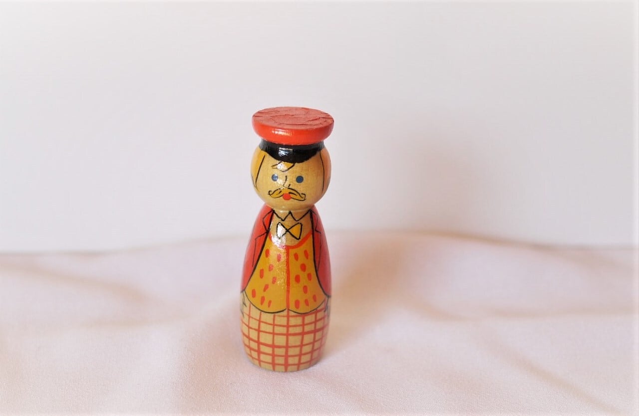おひげのおじさん ヴィンテージ木製人形 エストニア人形