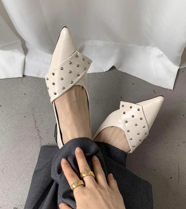 studded design pointed toe flat shoes 2colors【2024040603】