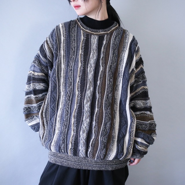 classical good coloring loose silhouette  "3D" waving knit