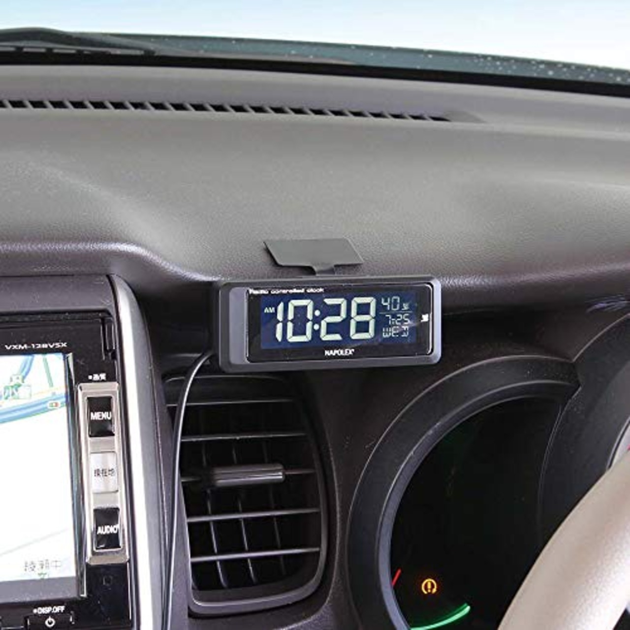 ナポレックス(Napolex) 車用電波時計 カープラグ給電(12V) ホワイトLEDバックライト 常時点灯 大型液晶採用 カレンダー表示機能 取付ステー付き 角度調整も自由に可能 デジタル時計 車用時計 Fizz-1075