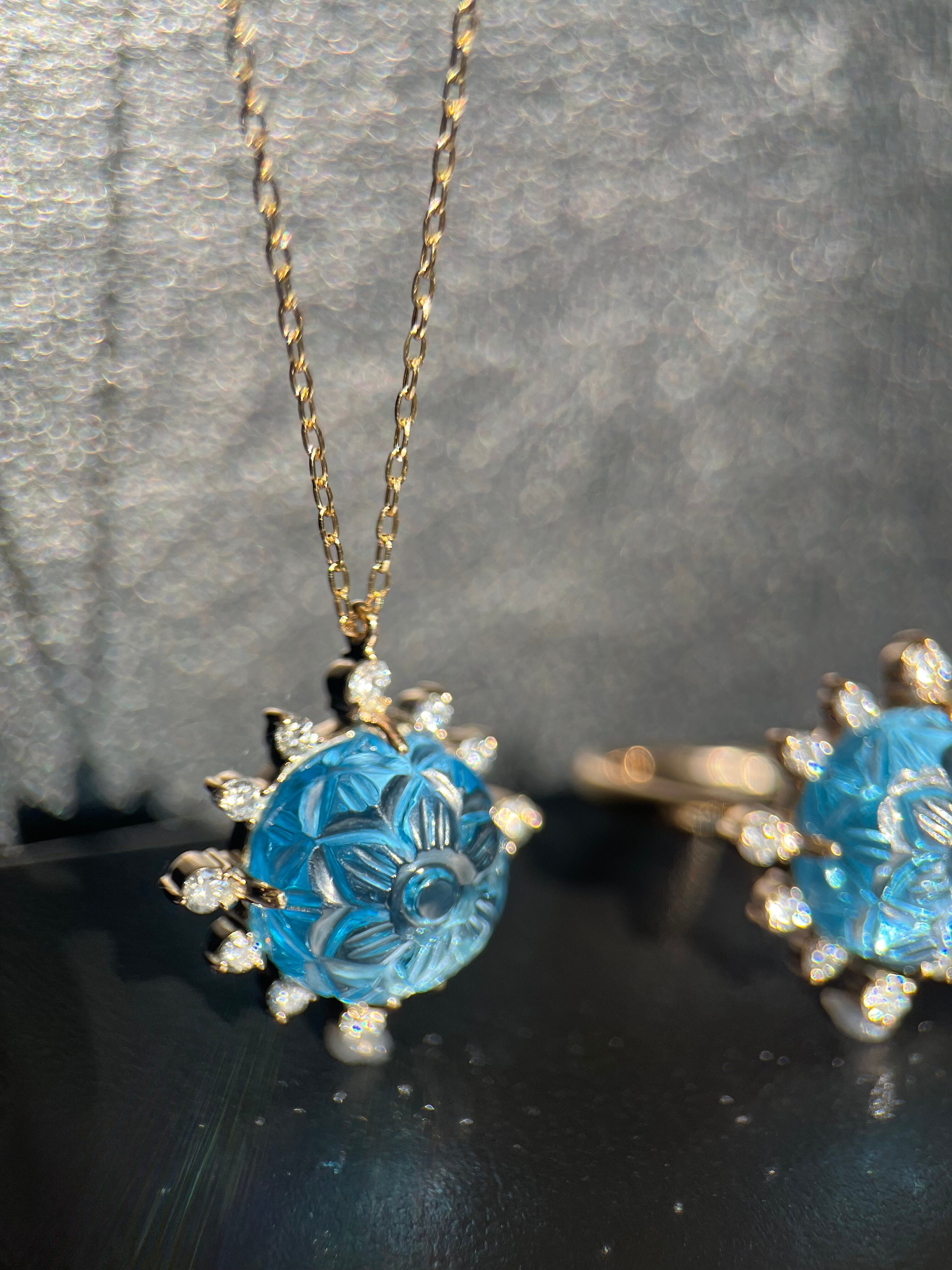Taralika] K10YG diamond blue topaz carving necklace | Indabia
