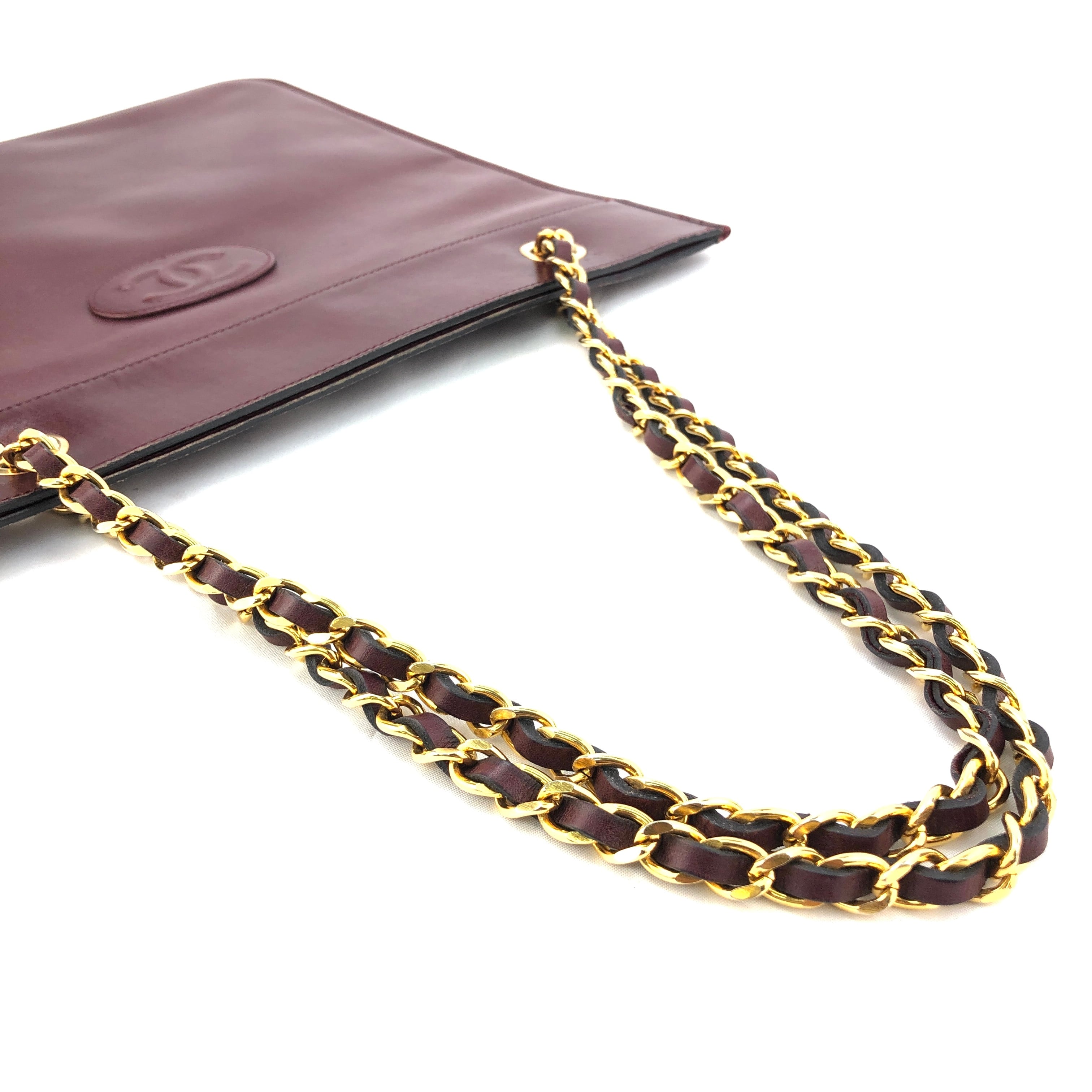 CHANEL シャネル ココマーク 型押し Wチェーン ショルダー CHANEL シャネル ココマーク 型押し Wチェーン ショルダー