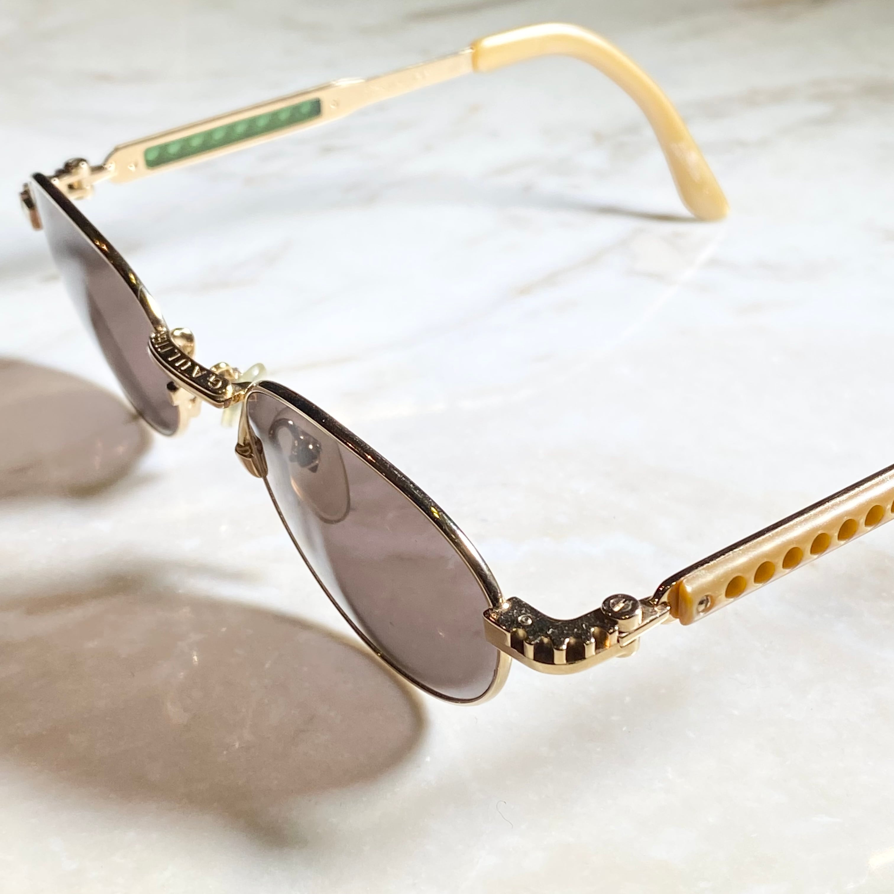 JEAN PAUL GAULTIER oval frame sunglasses “56-8104” | NOIR ONLINE