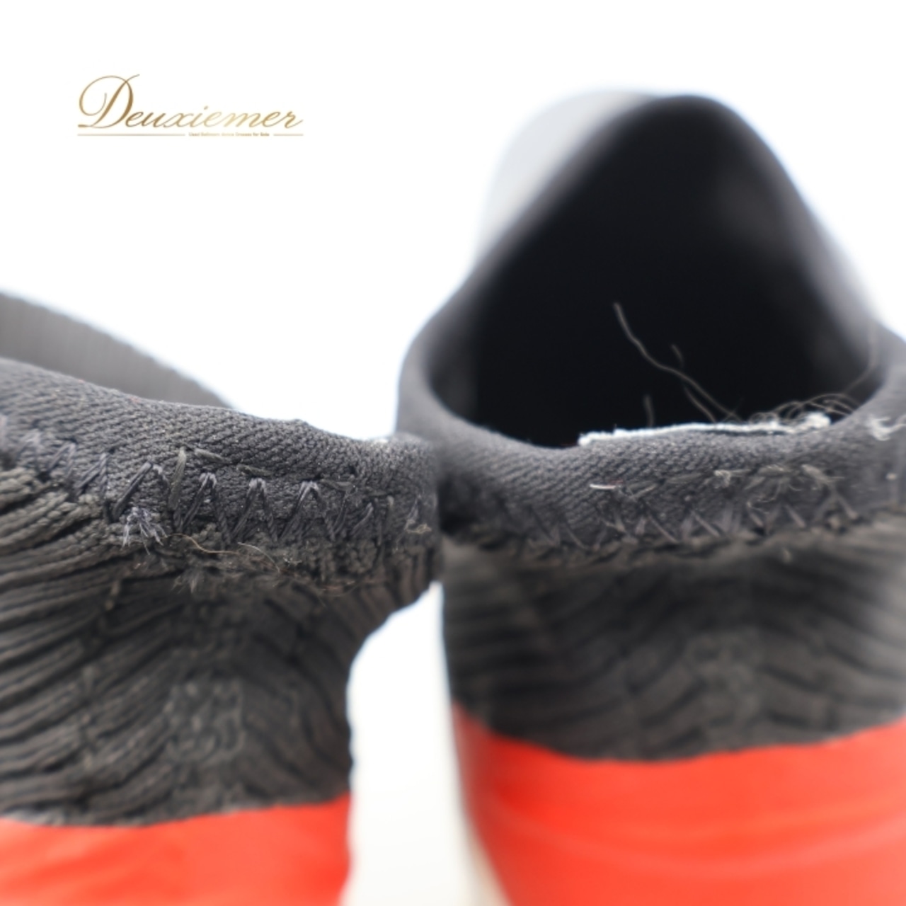 adidas スニーカー 25.5cm PREDATOR BOOST ブラック系 靴 くつ アディダス シューズ 黒 赤 おしゃれ かっこいい スポーツ 運動 グレイ系 レッド系