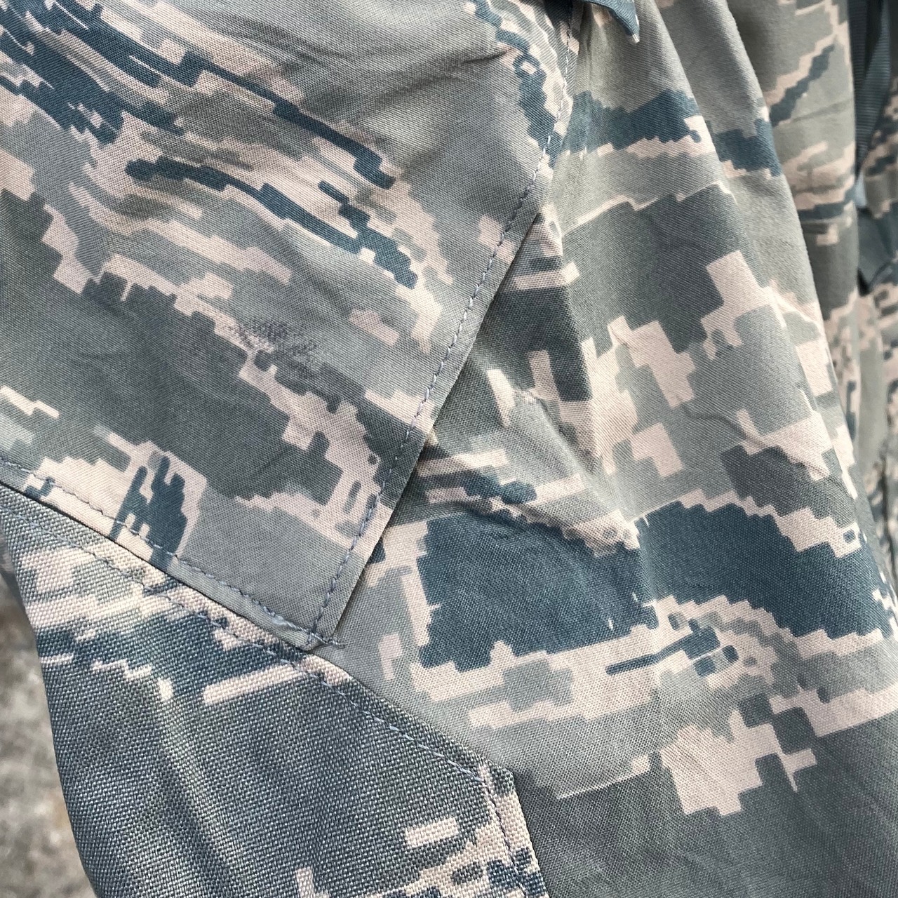 09年納品 U.S.AIR FORCE 米軍実品 APECS ABU デジタルタイガーカモ 