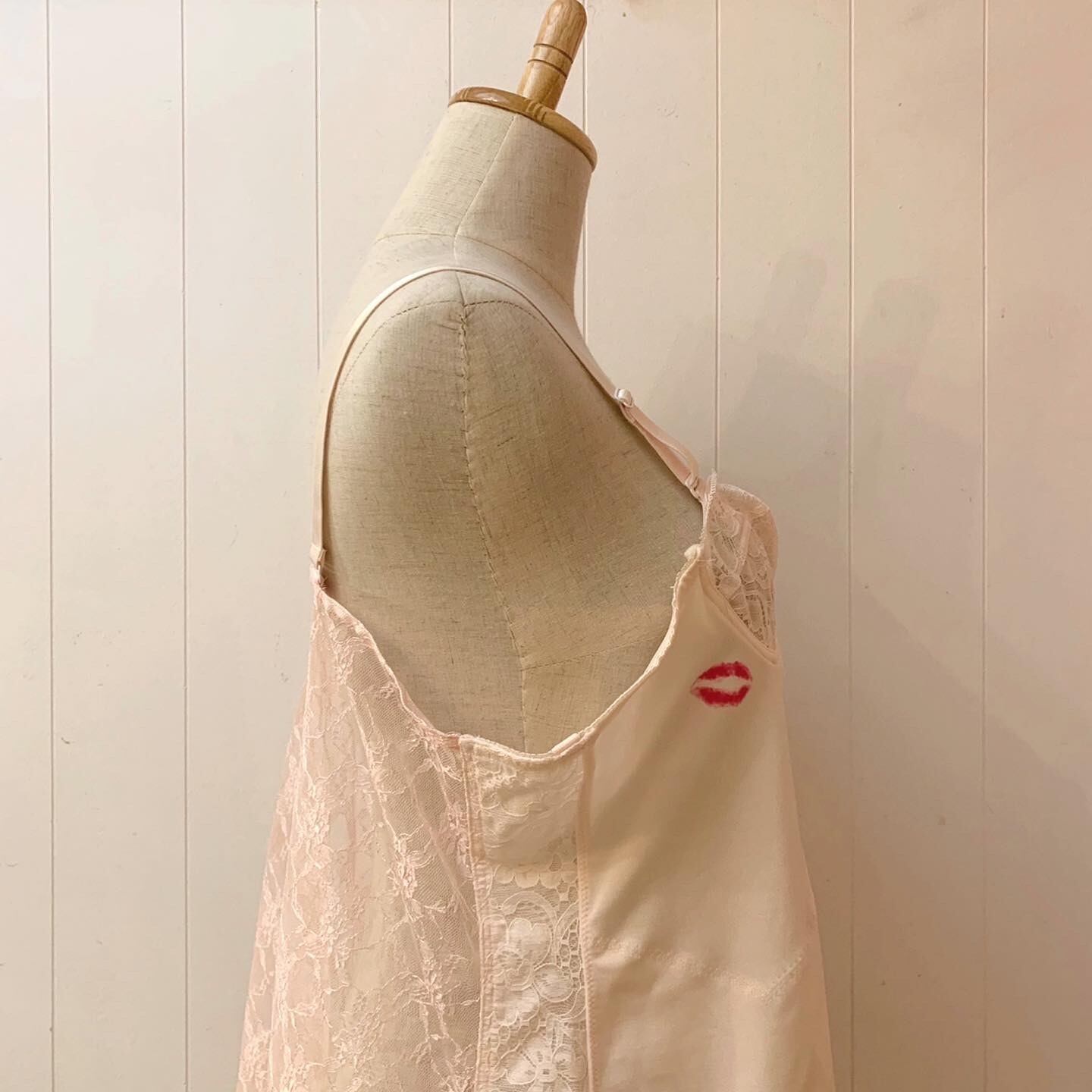 remake : palpable lacy heart camisole