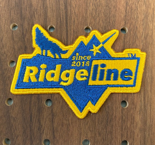 2022 Ridgeline Premium Wappen / BLUE