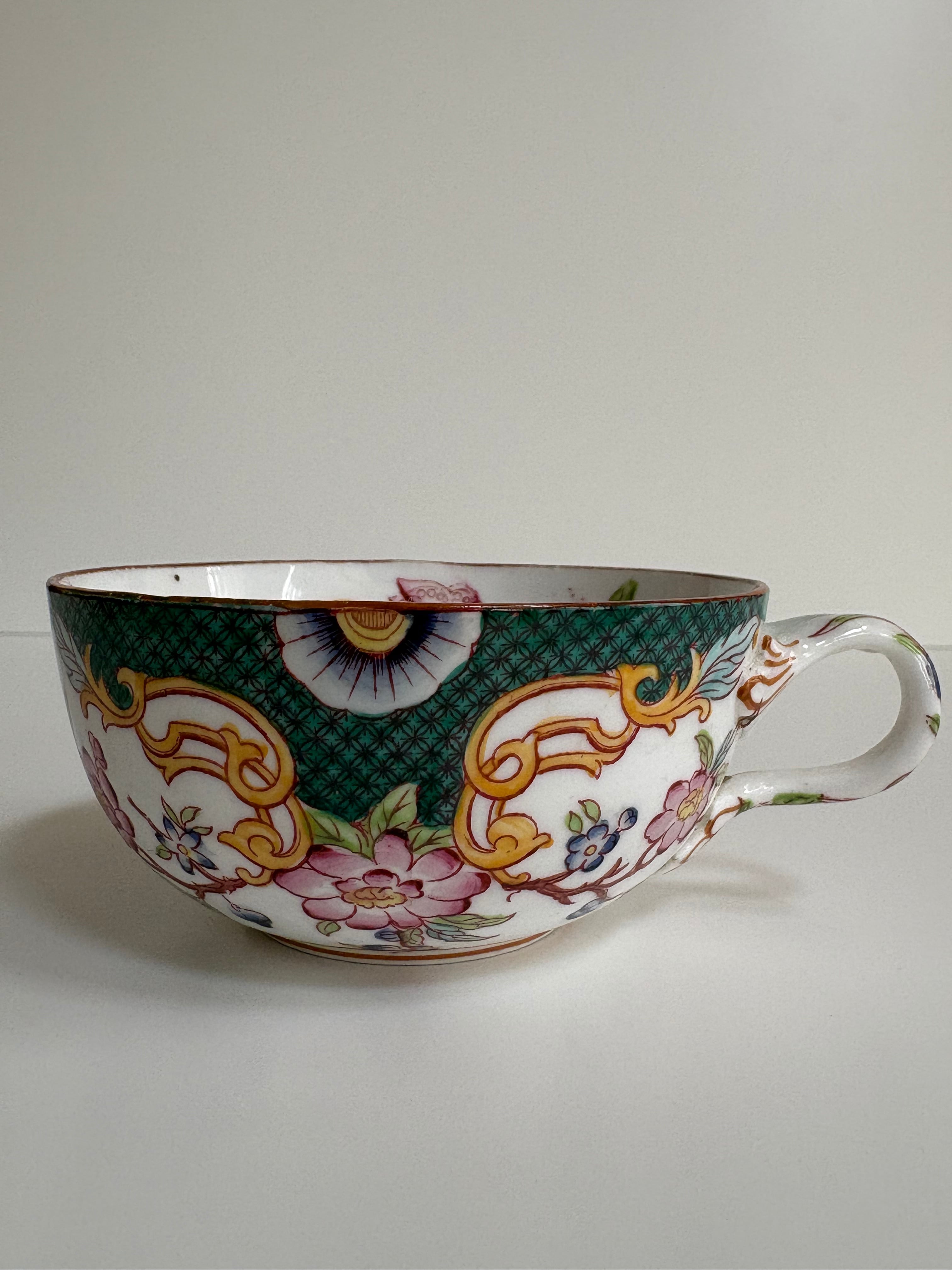 サルグミンヌ MINTON No.215 ティーカップ（華やかな曲線装飾