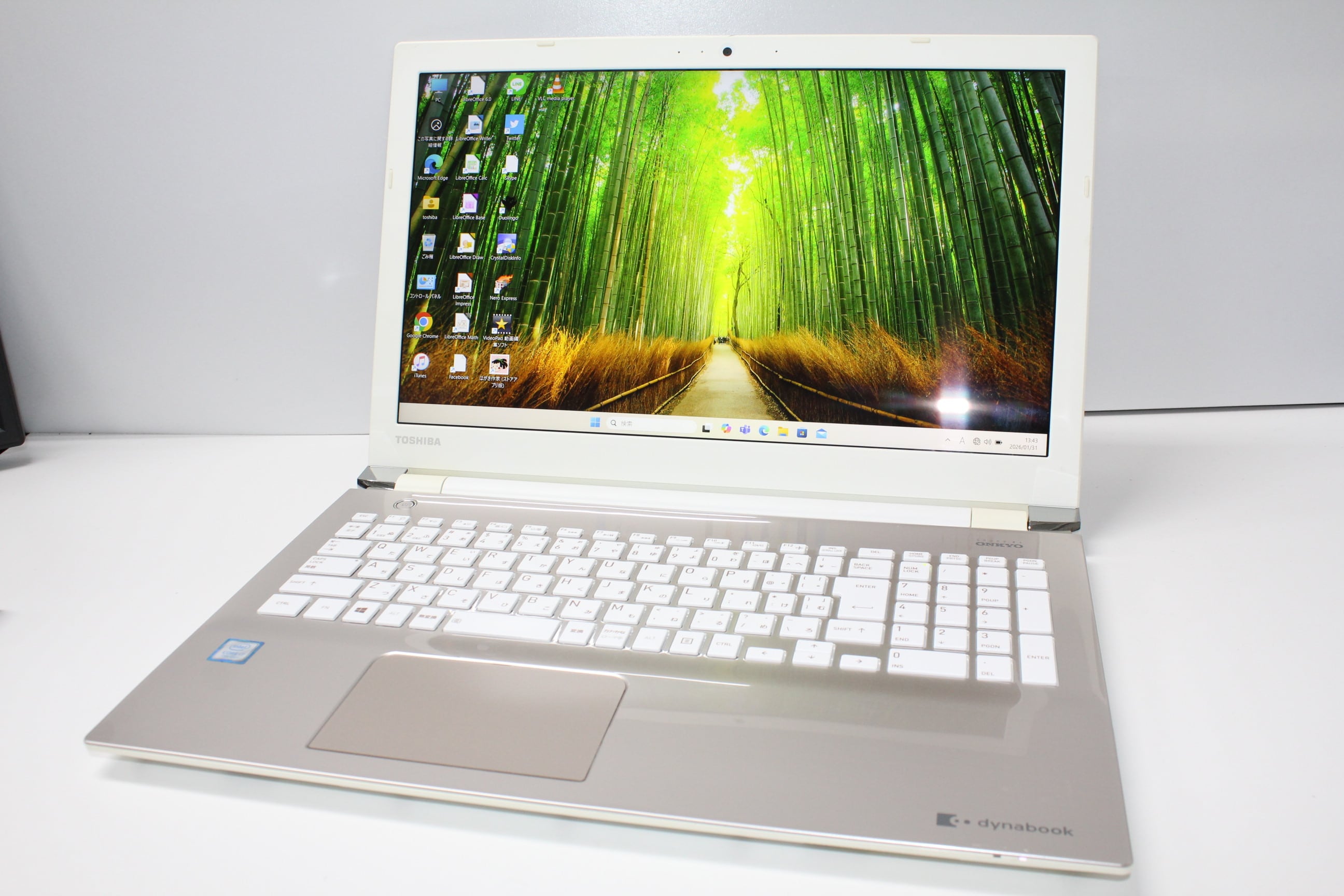 【中古ノートPC】東芝〈dynabook T351/57CB〉Intel Core i5/SSD256GB/メモリ8GB ④ 中古ノートPC】東芝〈dynabook T351/57CB〉Intel Core i5/SSD256GB