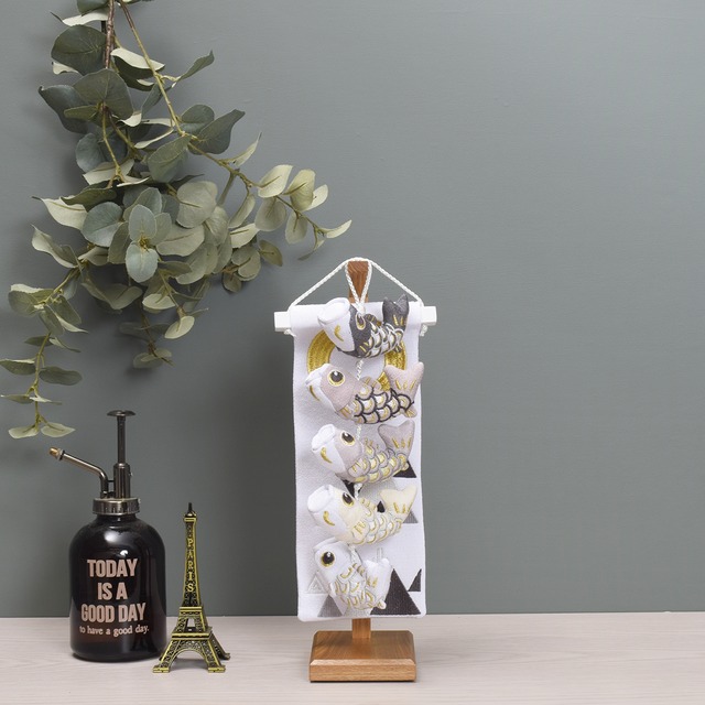 鯉のつるし飾り【ほのか鯉 GIN・特小】コンパクト｜おしゃれ｜モダン｜今どき｜スタイリッシュ｜鯉のぼり｜室内鯉