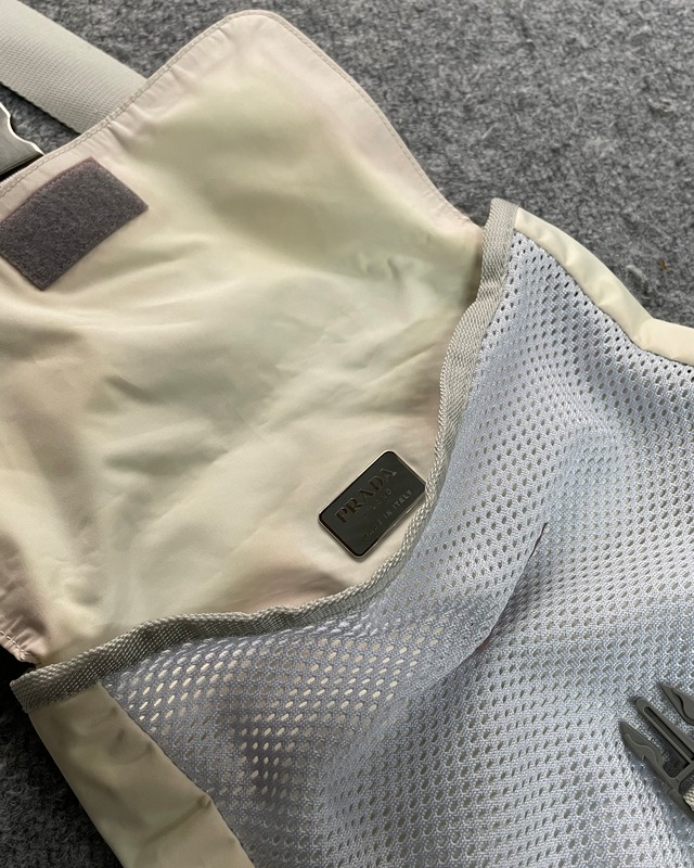 【99s/s PRADA SPORT】nylon body bag