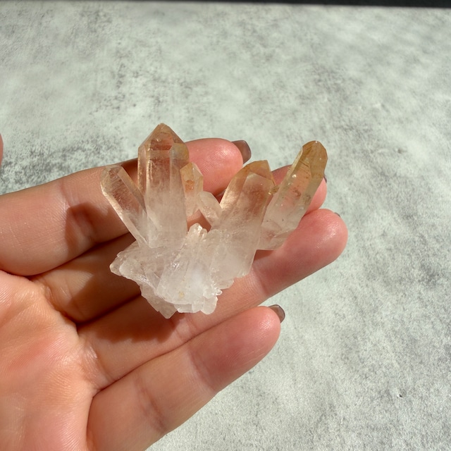 ネパール・ダーディン産 ヒマラヤ水晶 ゴールデンヒーラー クラスター No.4