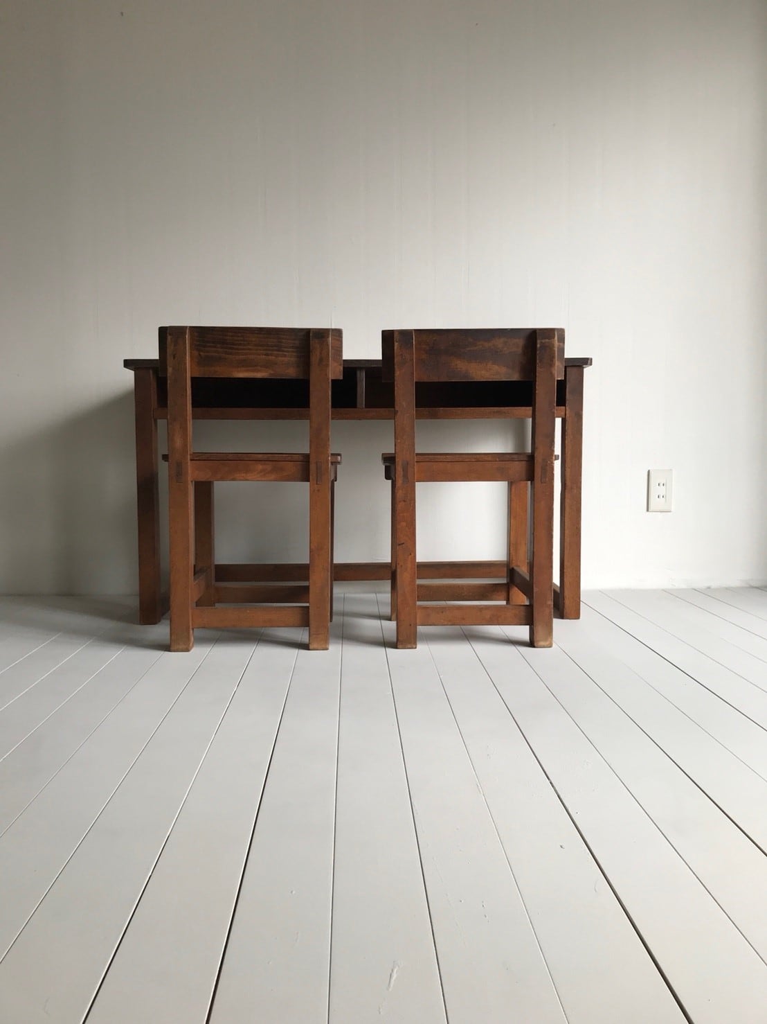 子供用の机と椅子 / 古道具