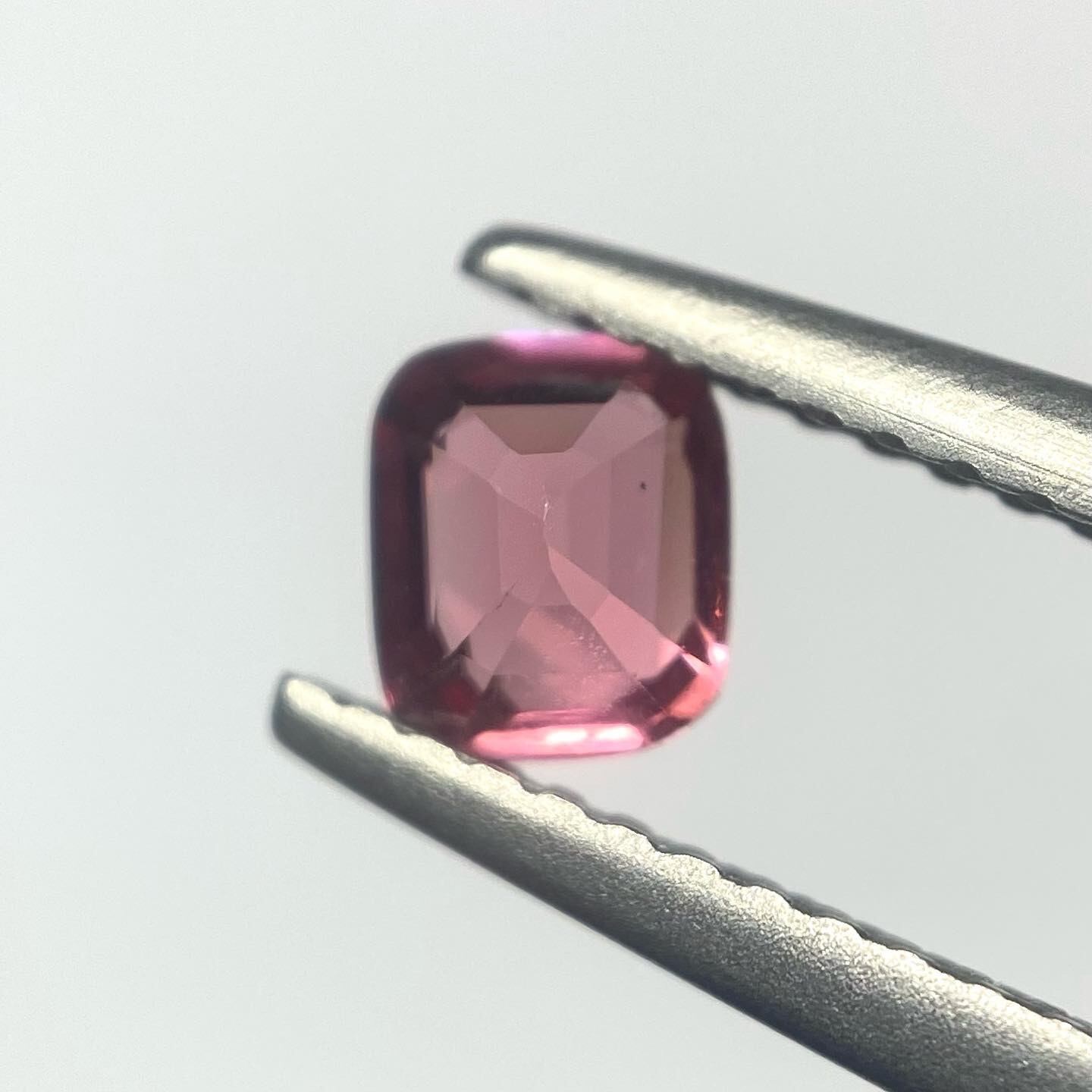 No.9 ベトナム産スピネル