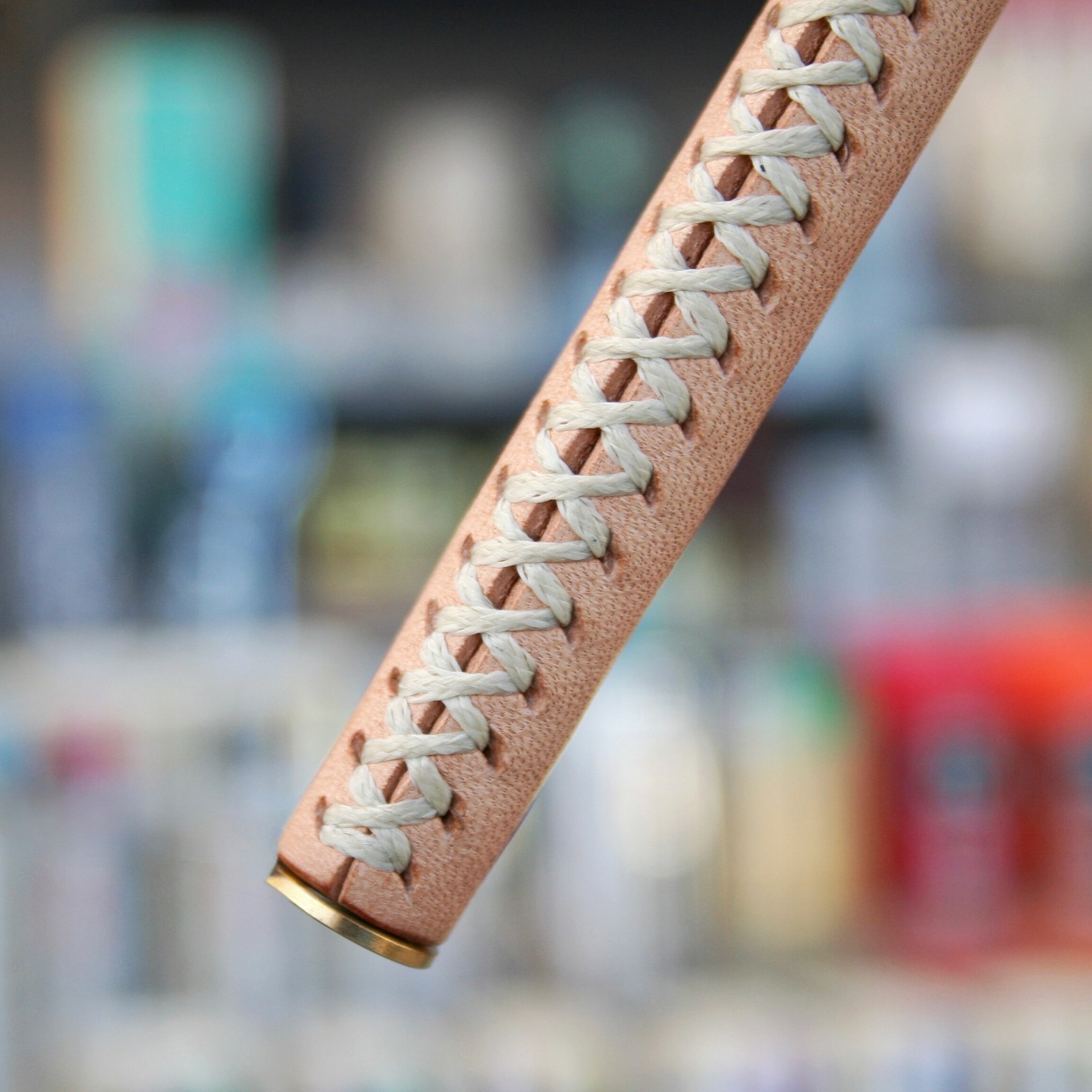 業界初！ 硬度表示窓付き革軸芯ケース 【ヌメ革 ナチュラル】 | Schicksal