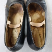 フラメンコ 衣装 シューズ 37サイズ ブラック系 黒 無地 釘 釘有り 革 ケース 袋 セット ヒール 靴 くつ シンプル 無地 レッスン 練習 上品 イベント ステージ くぎ