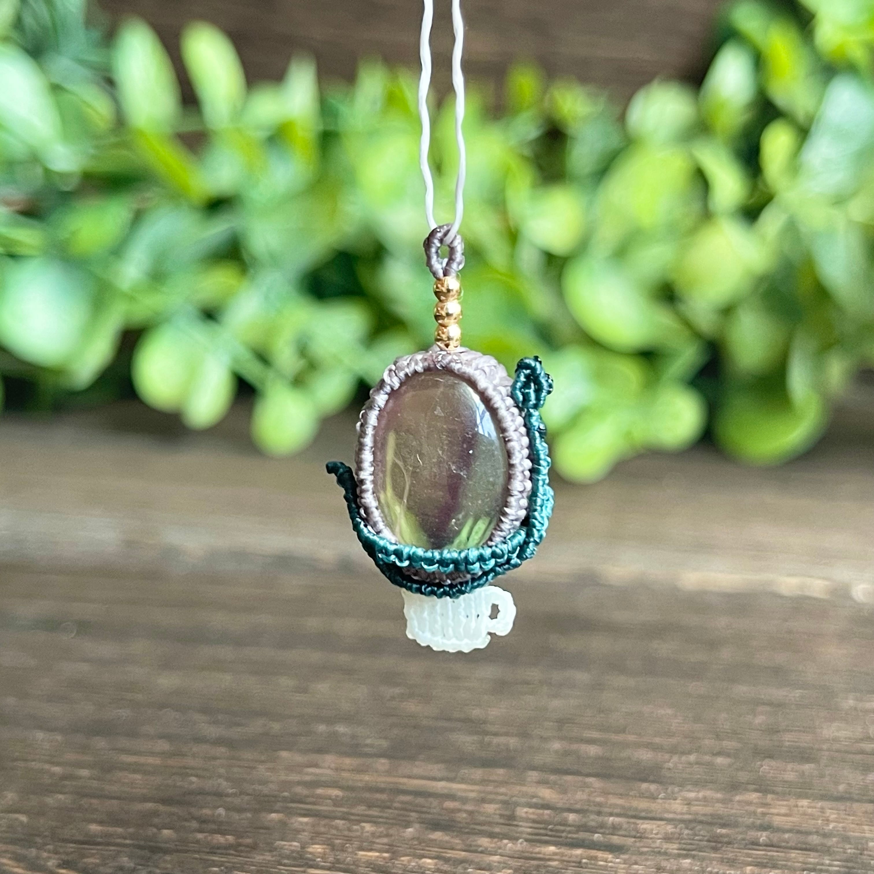 限定】フローライト［ティーカップヘビ］マクラメアクセサリー