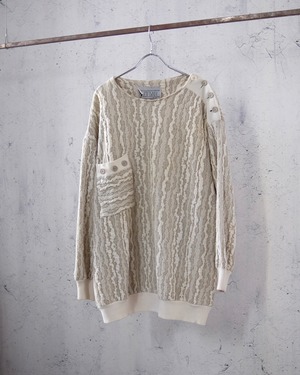 3D like design knit tops