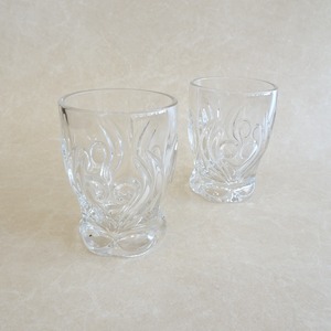 ハートのような模様の厚めグラス2個セット②