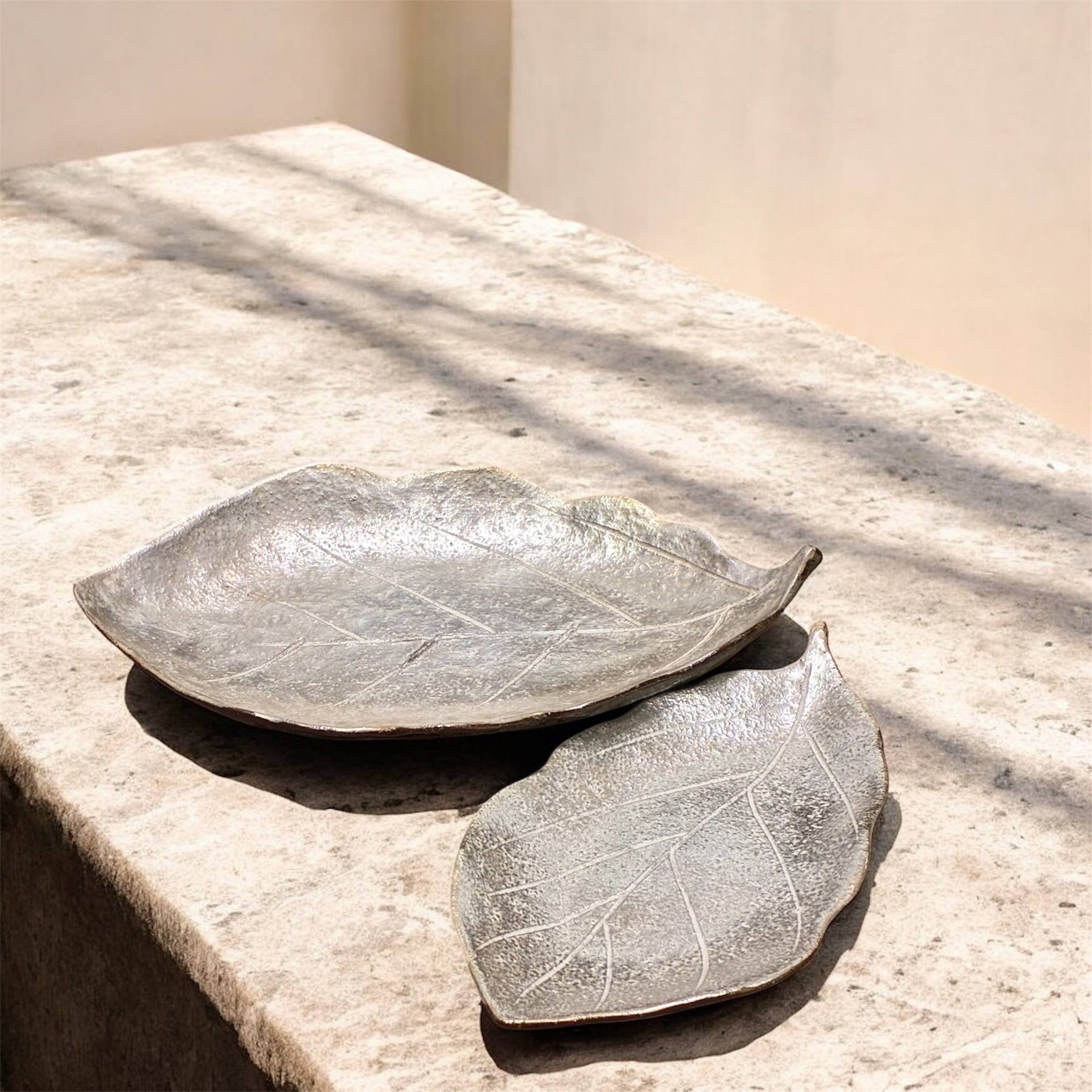 銀製品　純銀　銀製　リーフ　葉形皿　変形皿　約73g 宮本商行 銀製品 純銀 銀製 リーフ 葉形皿 変形皿 約73g 宮本商