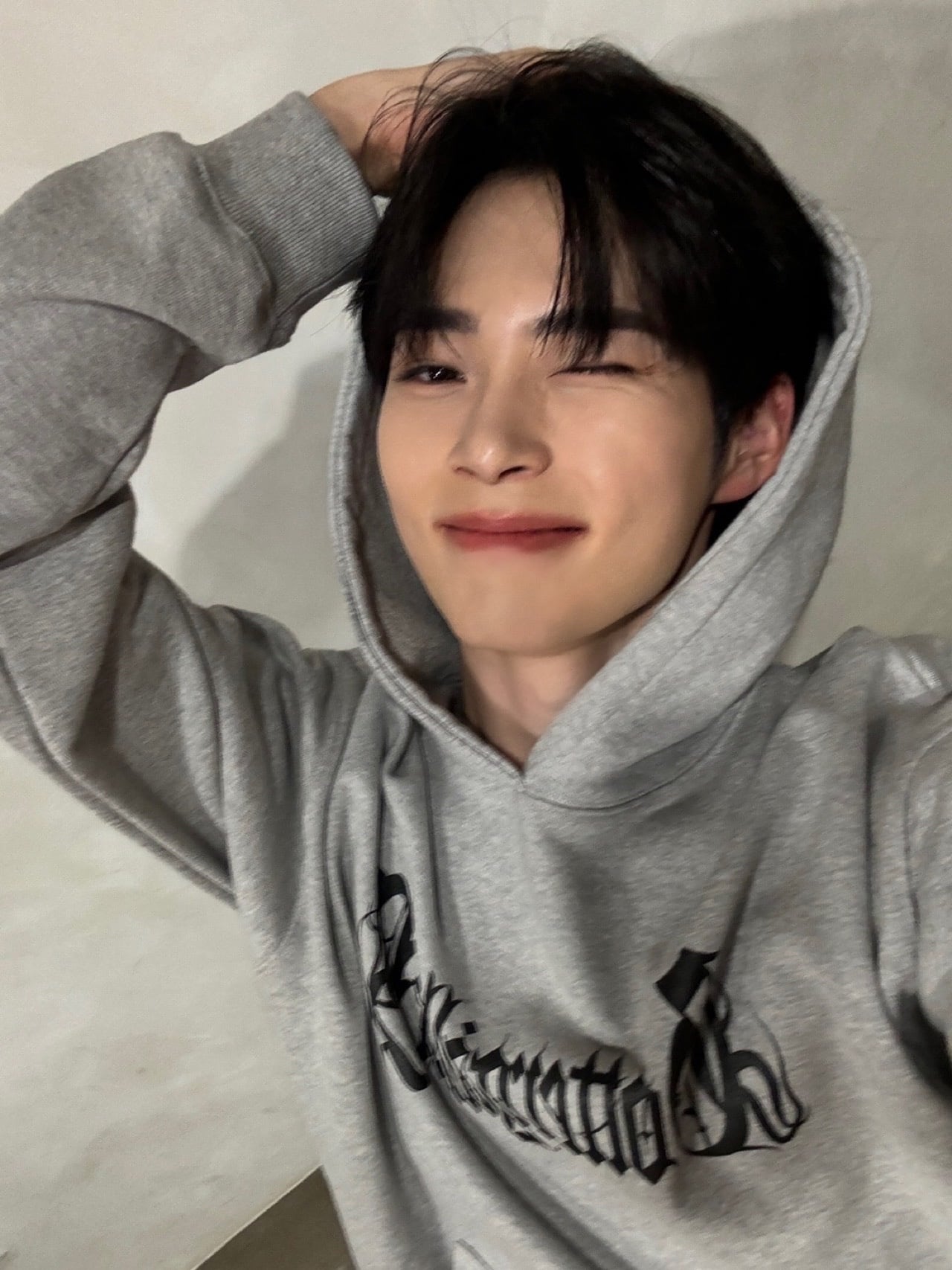 ZEROBASEONE HERE&NOW HOODIE パーカー ソンハンビン ZEROBASEONE HERE&NOW フーディー パーカー ソンハンビン - メルカリ