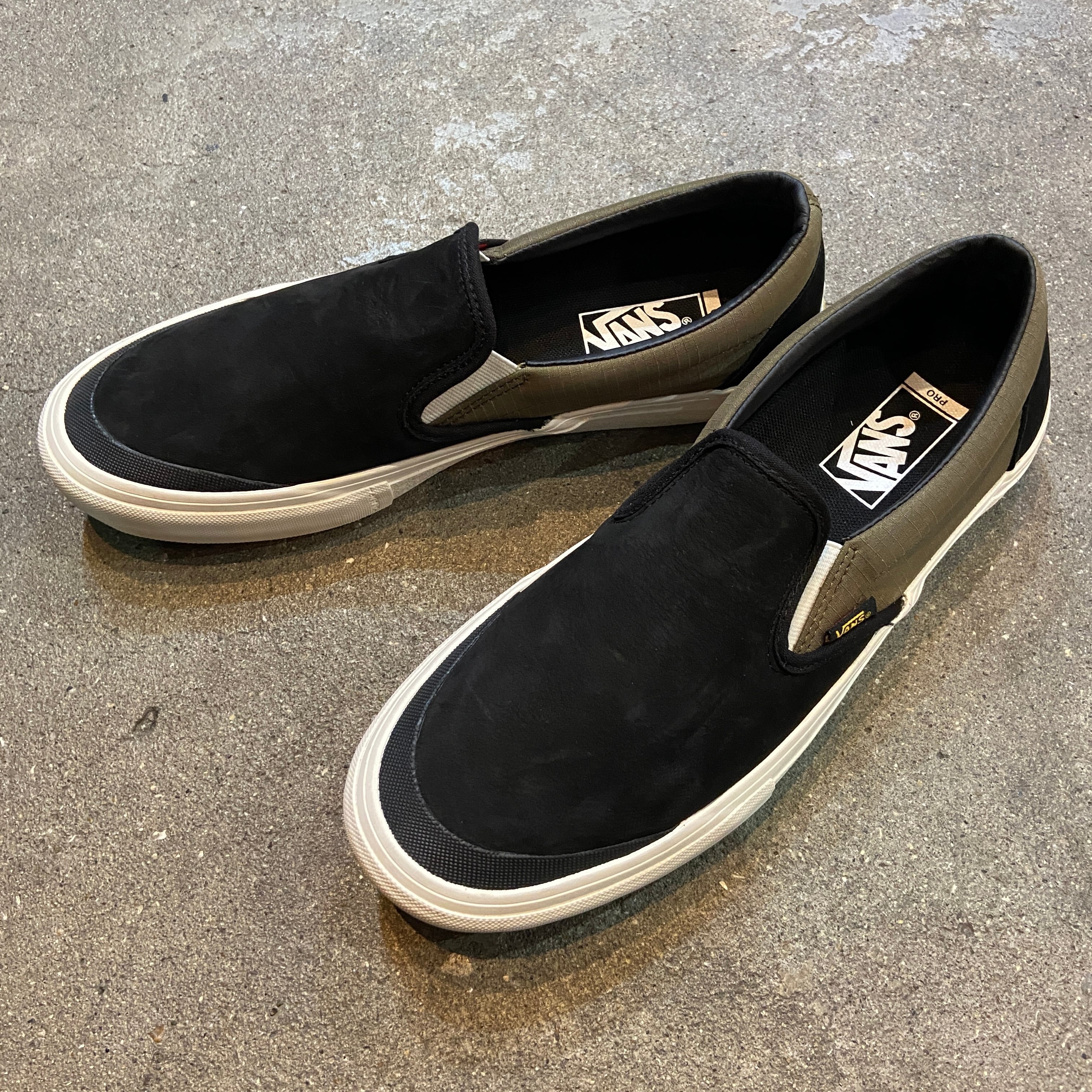 『送料無料』新品未使用品 VANS PRO スリッポン スエード ブラック 27.5.cm | 古着屋 Uan powered by BASE