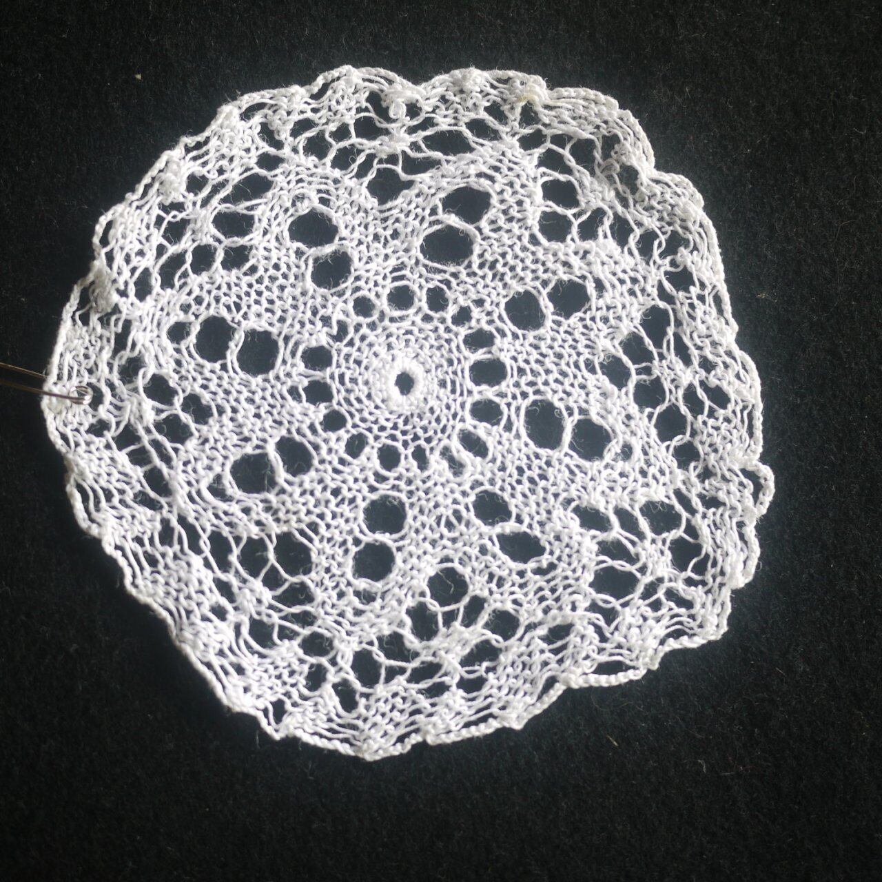 クンストレース 白 コースター ドイツ