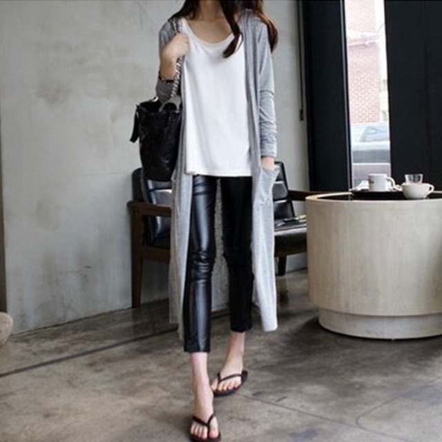 トップス レディース 送料無料 ロングカーディガン ロング丈 ひざ下丈 マキシ丈 ニットカーディガン 春 長袖 ベーシック シンプル きれいめ かわいい かっこいい おしゃれ レイヤード 無地 コンサバ 小顔見せ 着瘦せ 体形カバー ライトグレー オフィス 通勤 OL リラックス 薄手 日焼け止め UVカット インスタ トレンド スタイル 着回し ヘビロテ ゆるコーデ カジュアル