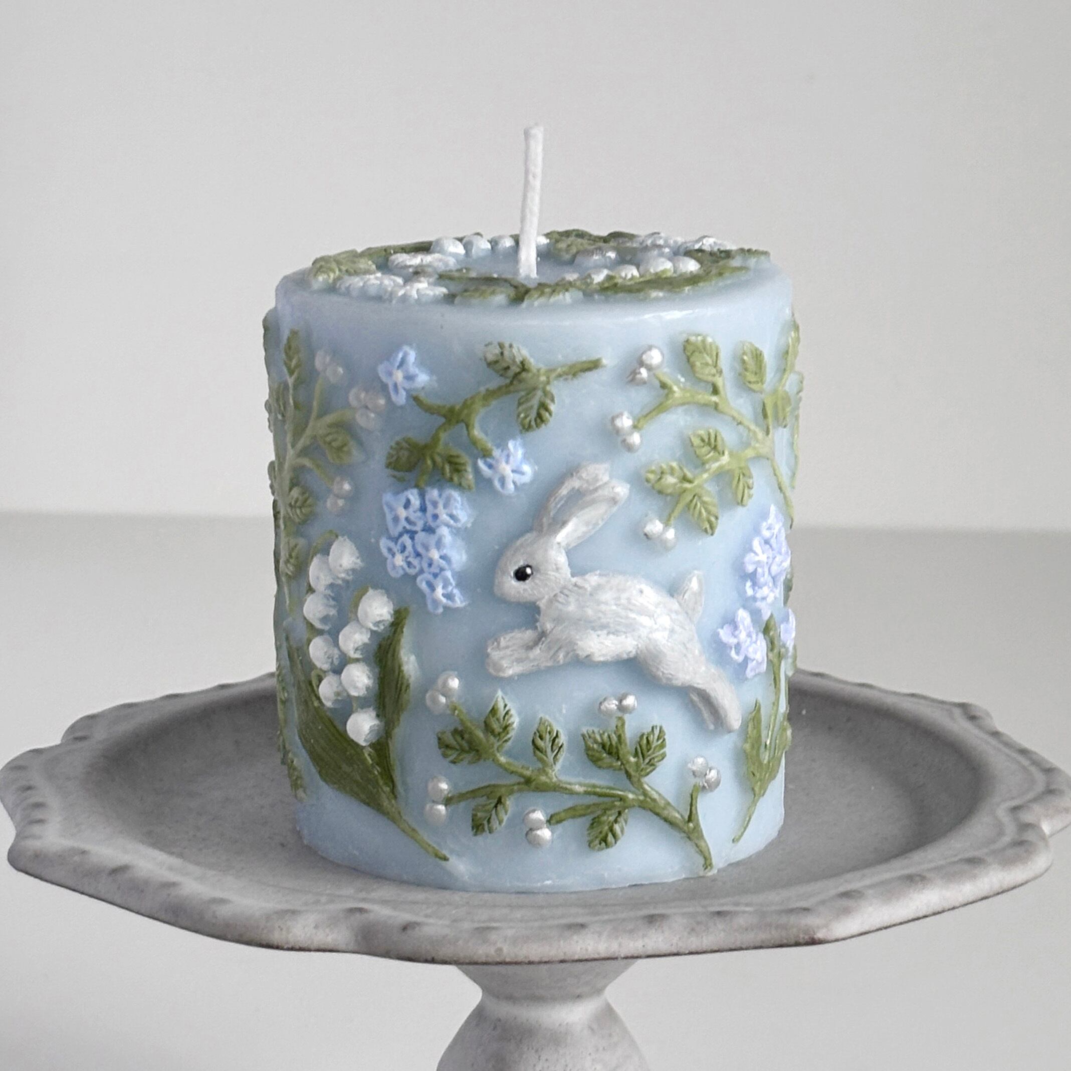 6.「春の野に駆ける」ブルー×うさぎグレー