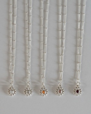bloom stone necklace