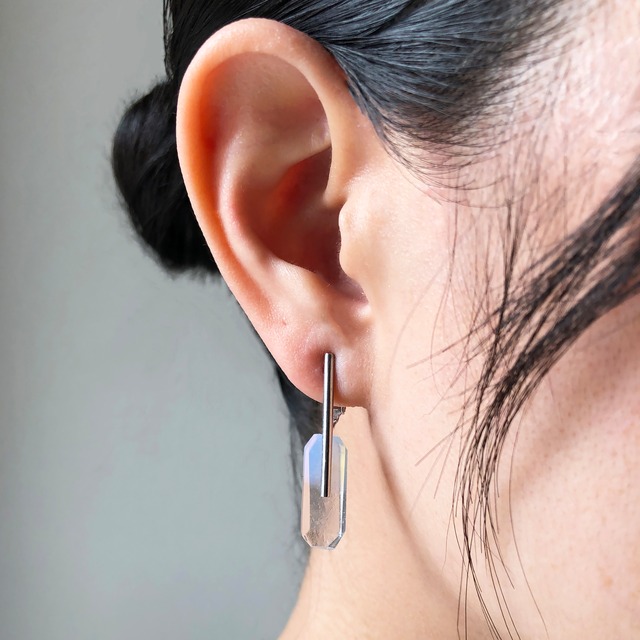 GEM - A LINE - earring 01