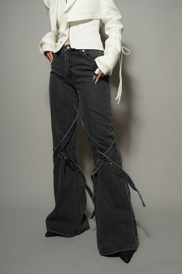 KNEE BELT FLARE DENIM   (BLACK) 2404-55-923