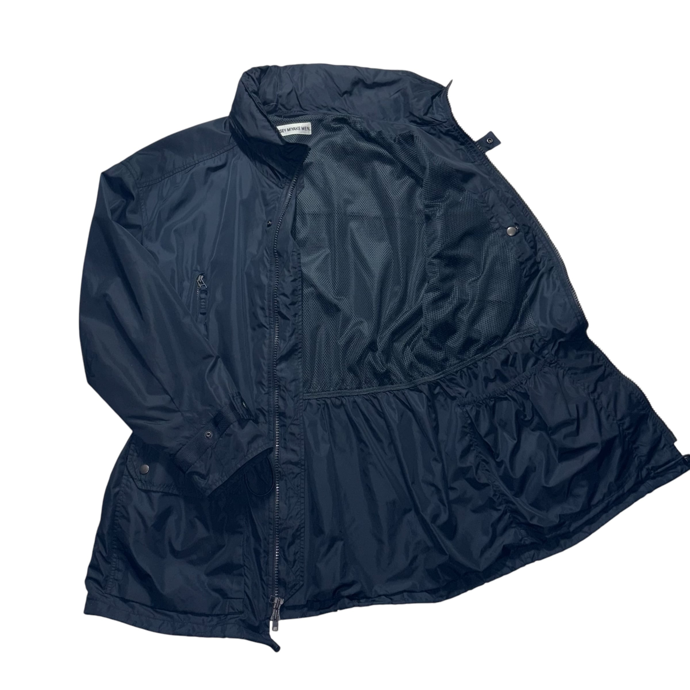ジャケット・アウター 1997AW ISSEY MIYAKE MEN black nylon coat 1997AW ISSEY MIYAKE MEN black nylon gimmick coat | NOIR ONLINE