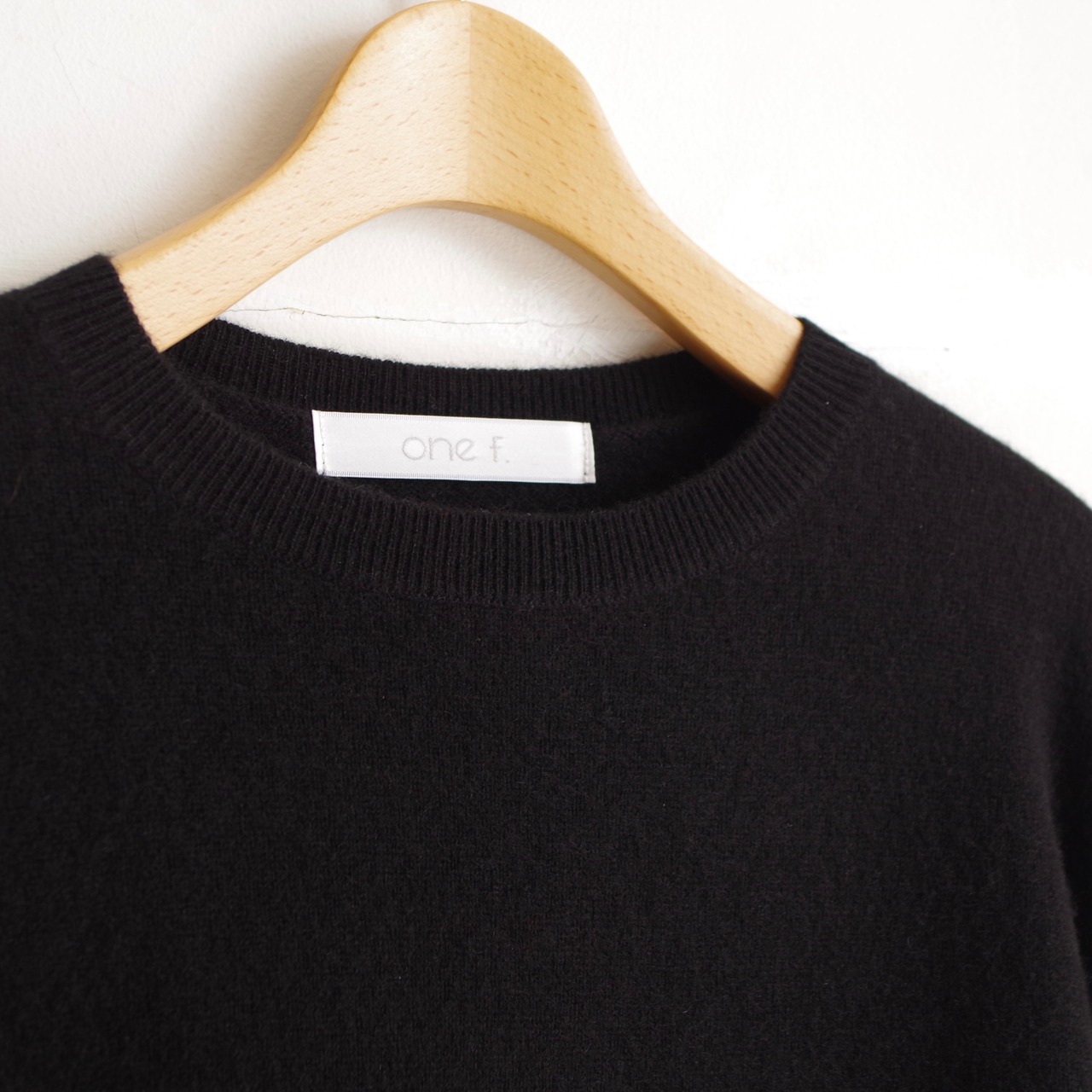 one f.  Cashmere Crew Neck Knit