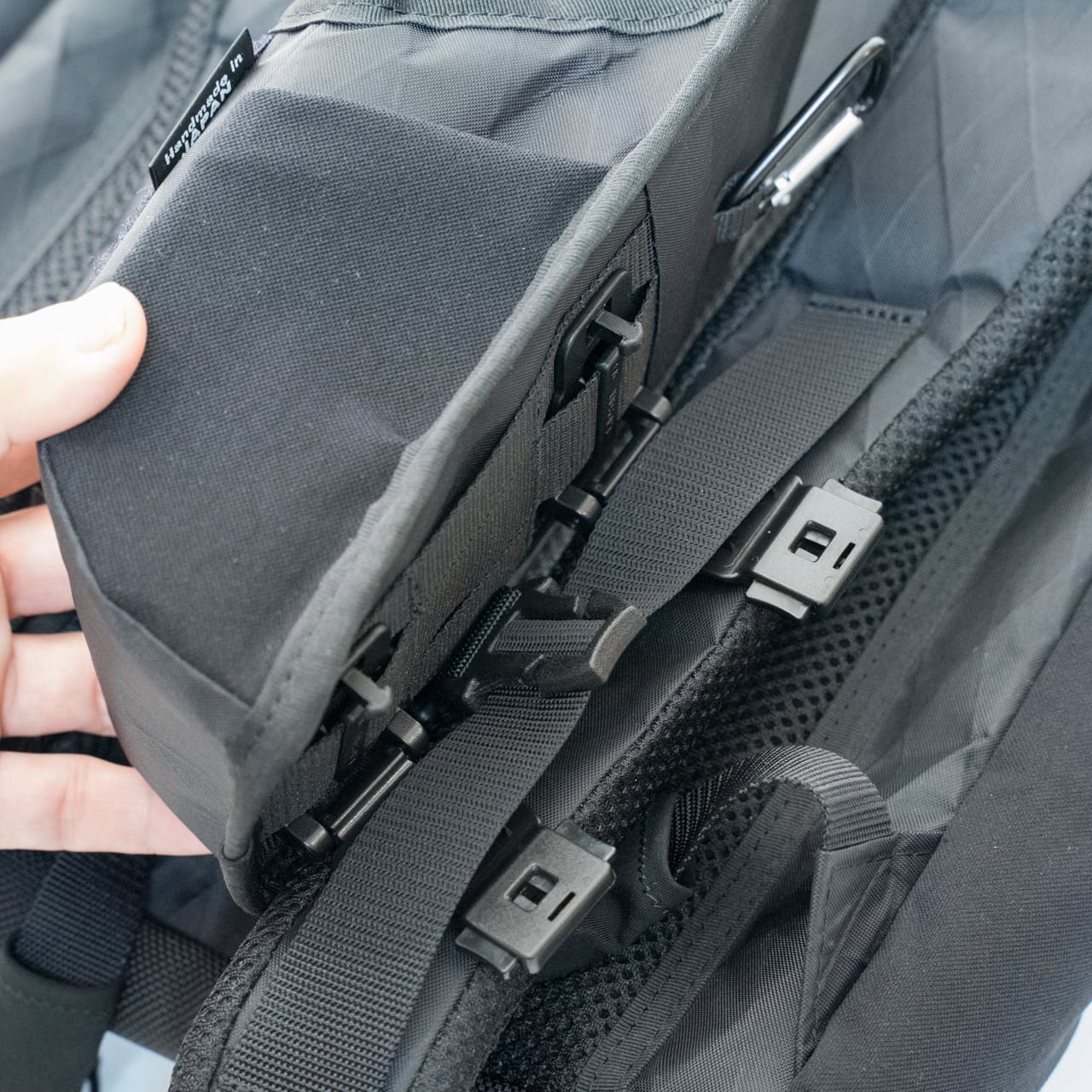 カメラポーチ V4 / バックパック / リュック / デジカメポーチ / 登山