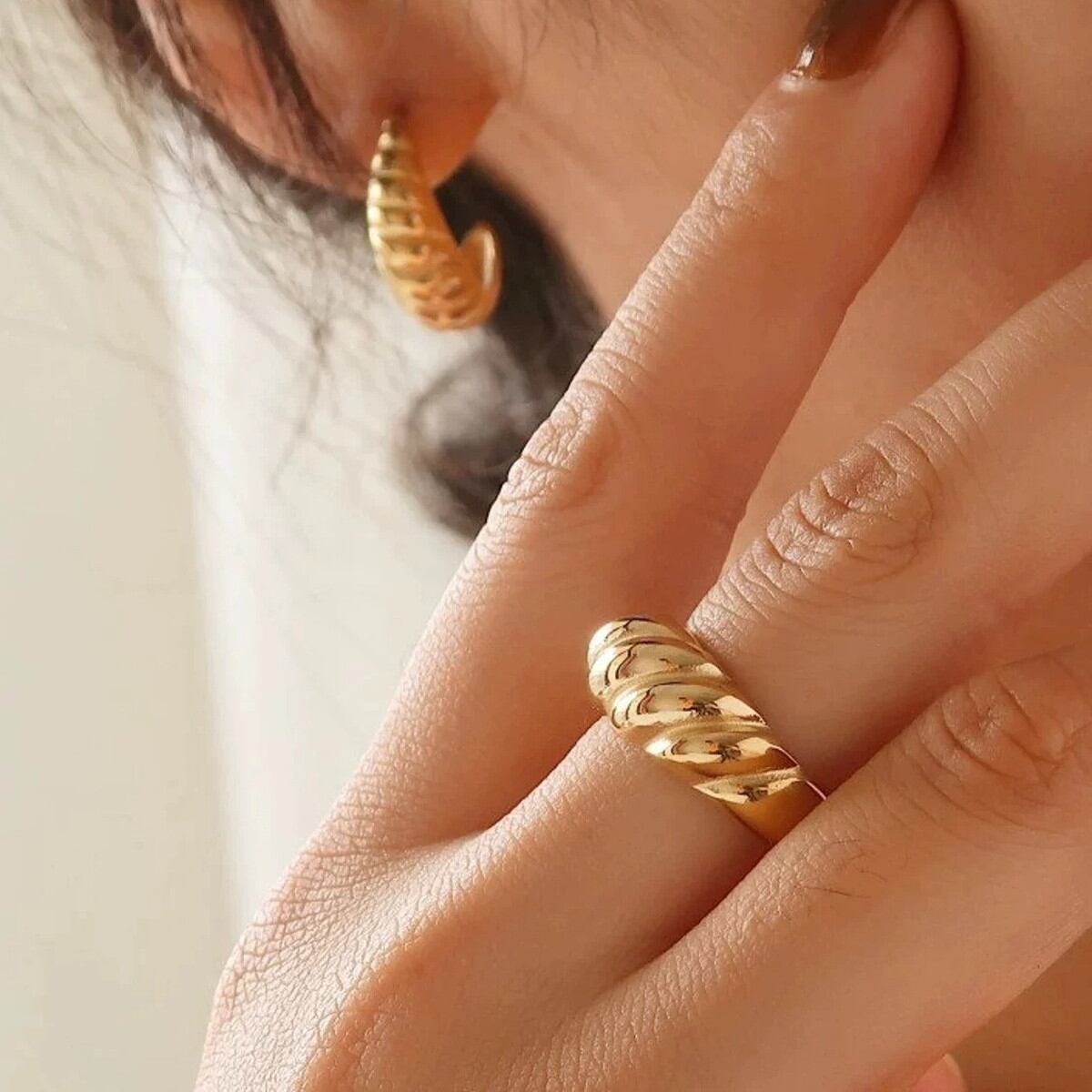 Twist Design Gold Ring(2color) V3845