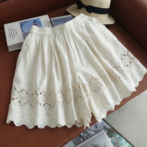 2色/カットワーク刺繍キュロットペチパンツ ・12078