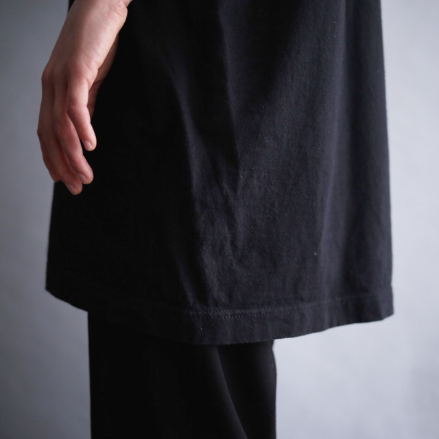 "狼” box print h/s big tee