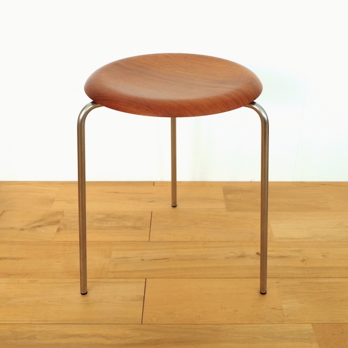 Fritz Hansen(フリッツ・ハンセン) ドットスツール 3170 Arne Jacobsen 