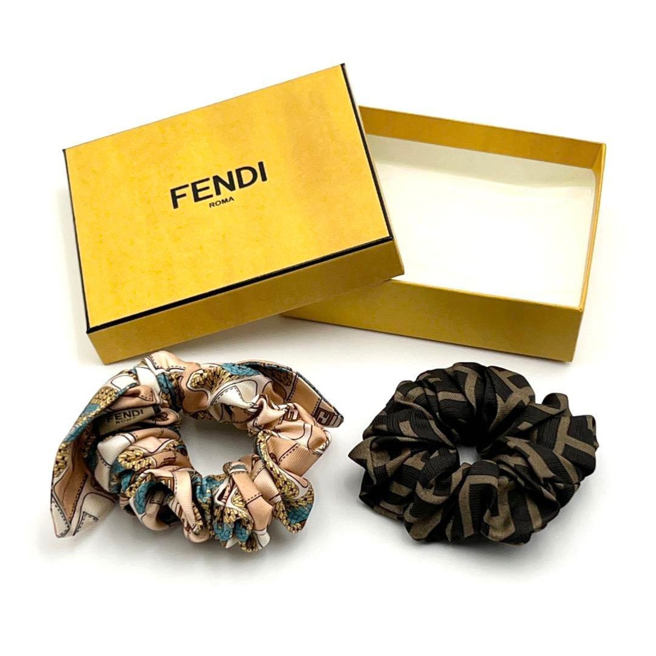 定価3.6万・2個セット・新品同様】フェンディ FENDI レディース 