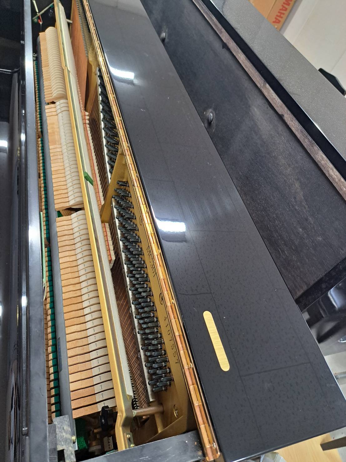 ヤマハ中古アップライト　MC301